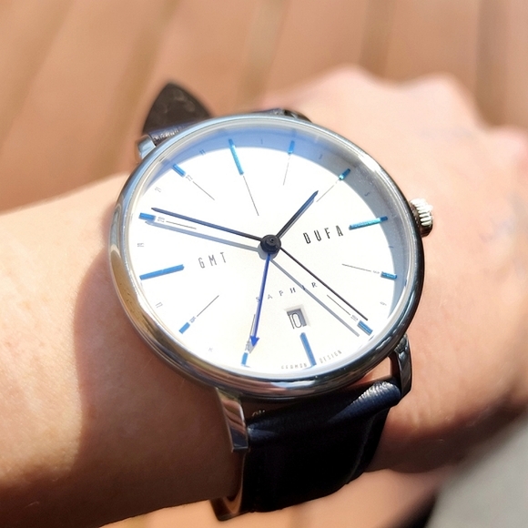 DuFa Saphir GMT quartz watch with date - Picture 5 of 16